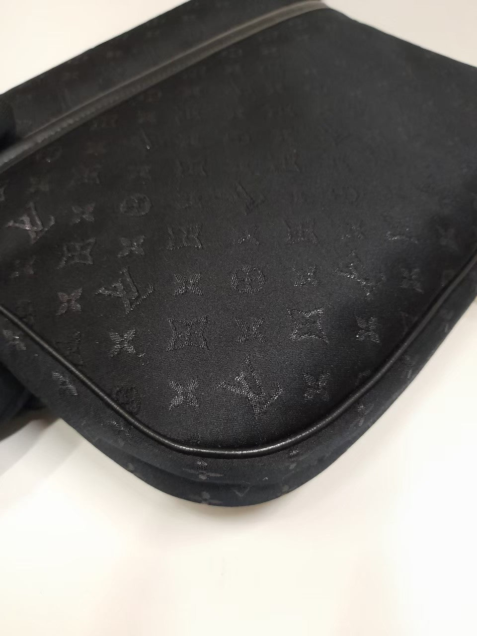 LV Conte de Fees Musette Black Silk Monogram 2002