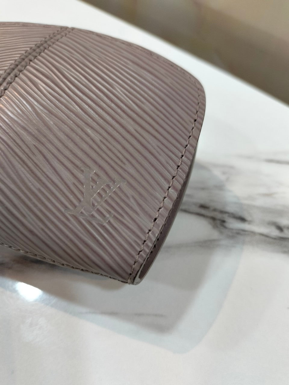 Lv Demi Lune Coin Wallet Epi Lilac 2001