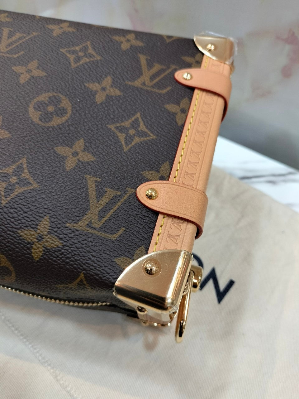 *Neverbeen Used* LV Side Trunk MM Monogram (CHIP)