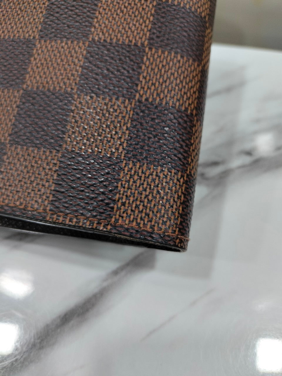 LV Portefeuille Marco Wallet Damier