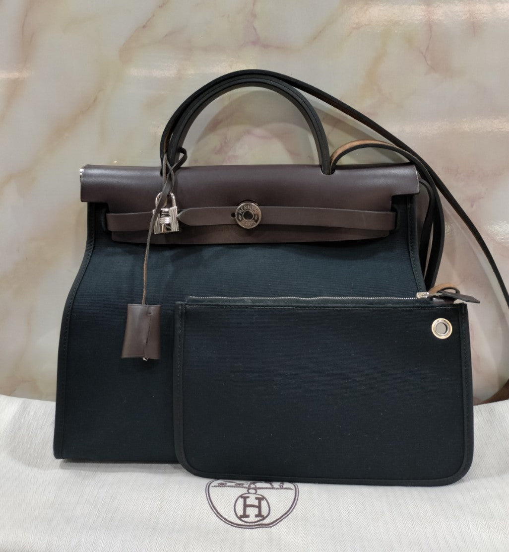 Herbag31 Black Canvas Flap Brown SHW #P Square