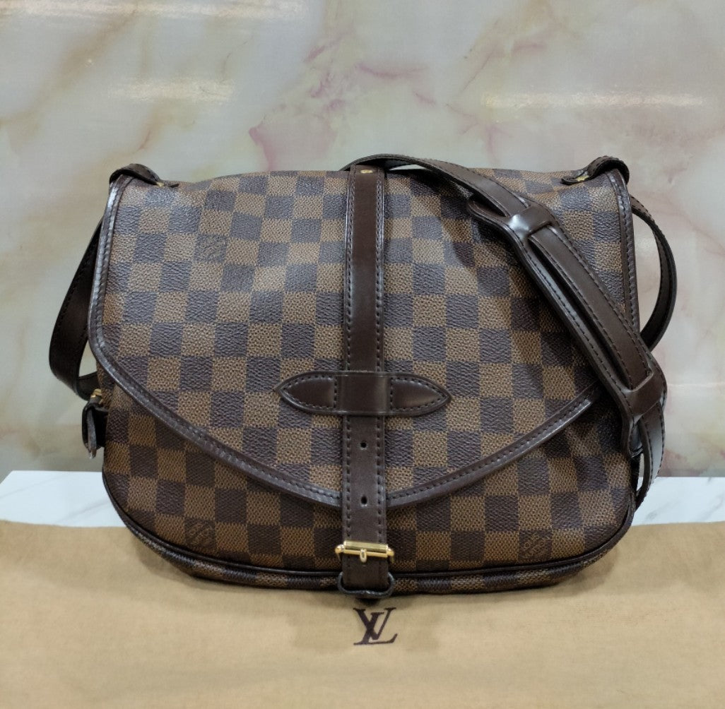 LV Saumur PM Damier