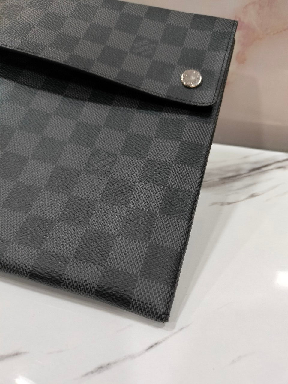 Lv Alpha Triple Pochette Graphite 2019