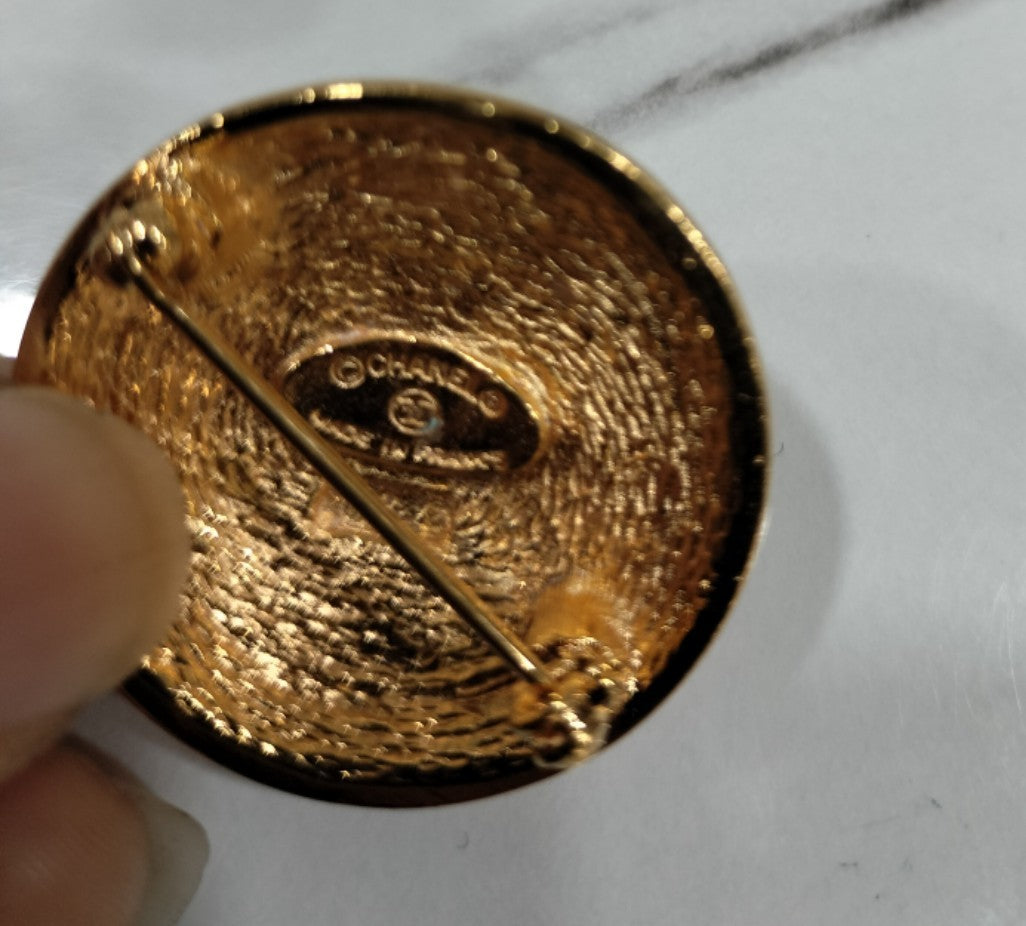 Chanel Brooch Golden Gold GHW