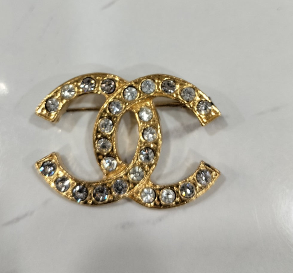 Chanel Brooch Crystal Gold GHW