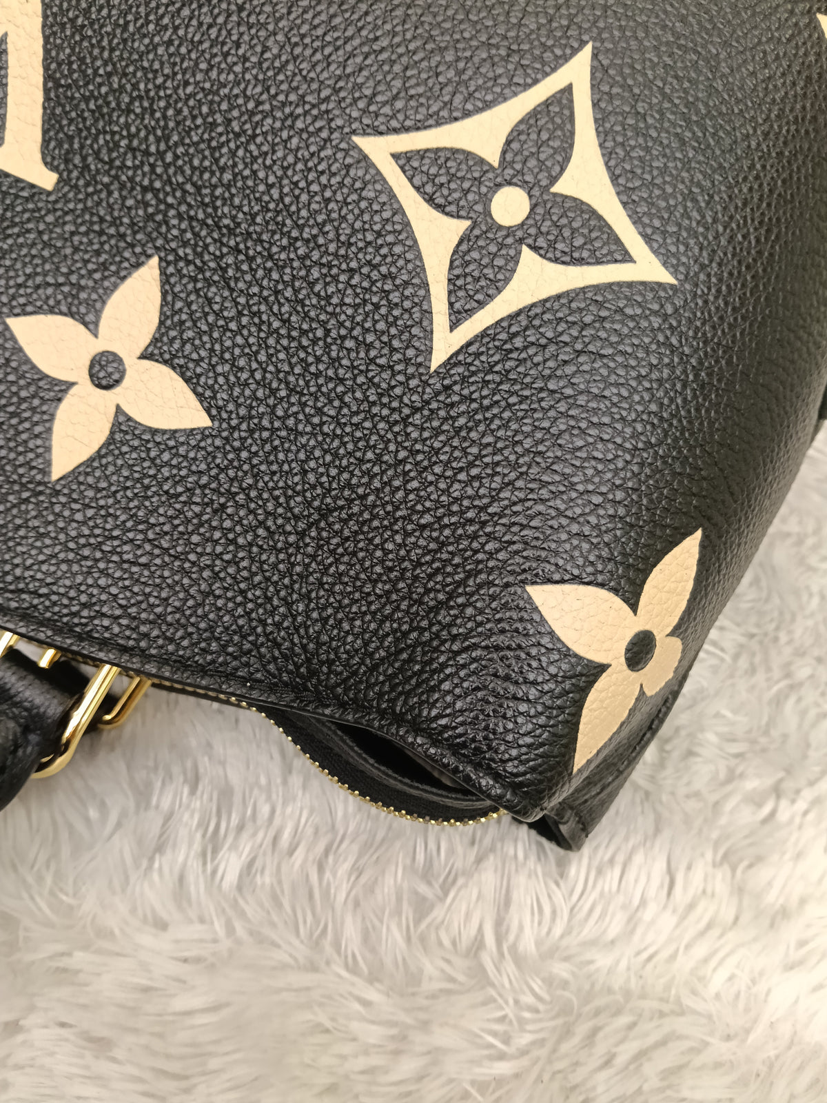LV Petit Palais Monogram Empreinte Noir Creme (CHIP)