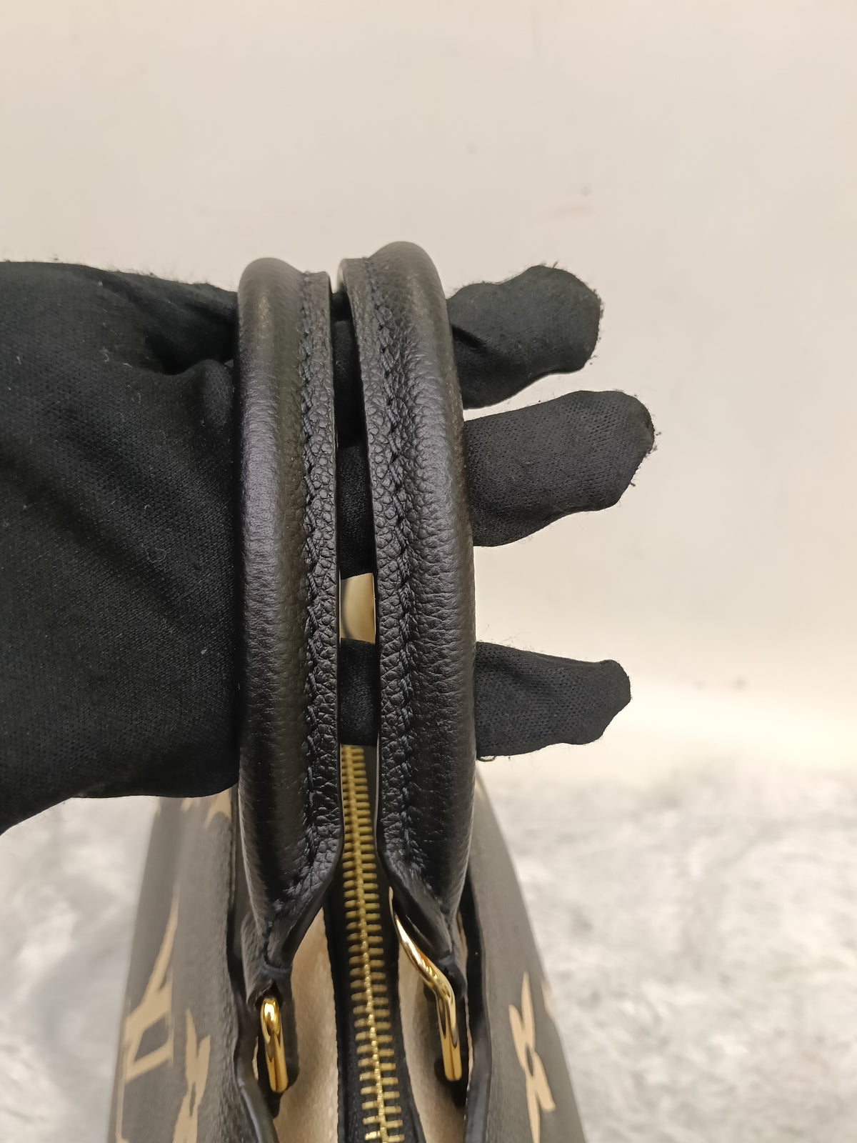 LV Petit Palais Monogram Empreinte Noir Creme (CHIP)