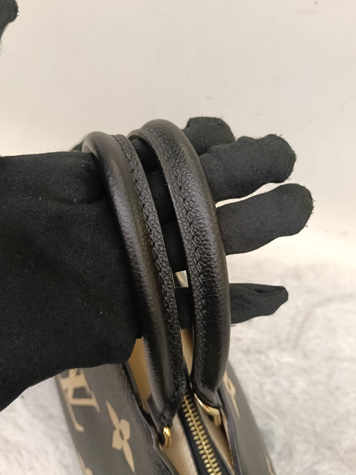 LV Petit Palais Monogram Empreinte Noir Creme (CHIP)