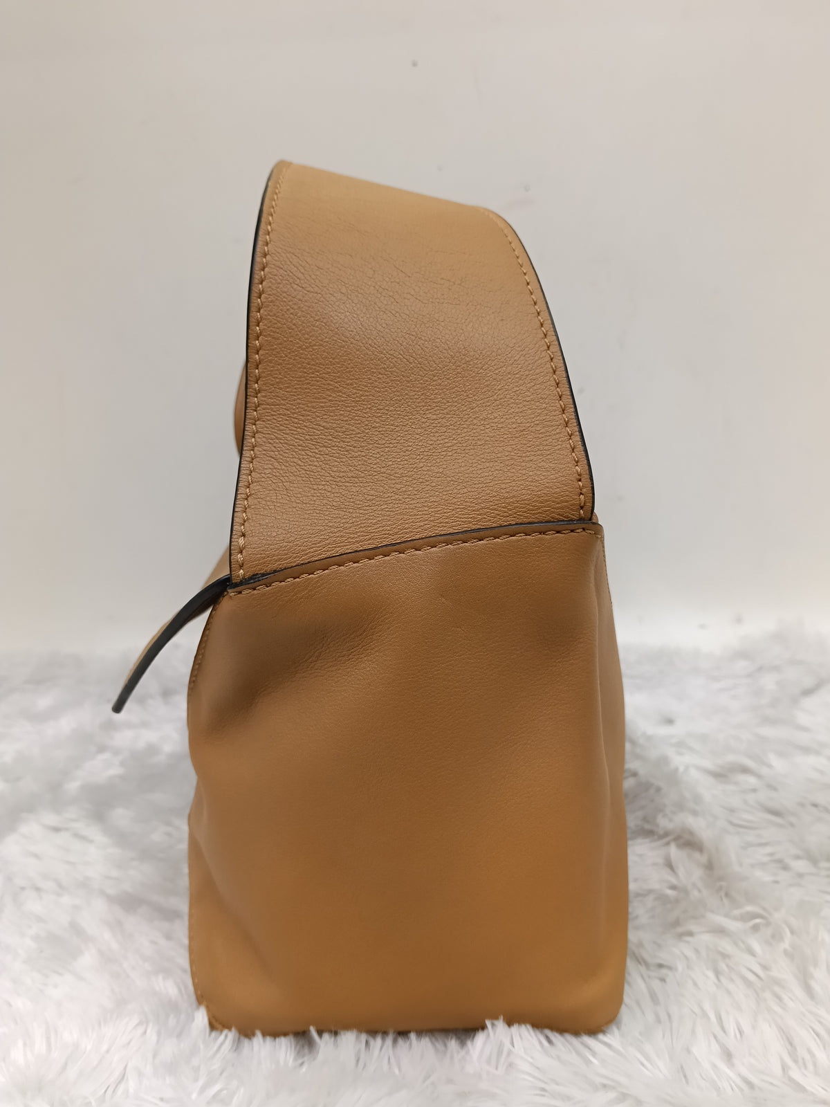 Loewe Puzzle Hobo Calfskin Warm Desert GHW 2022