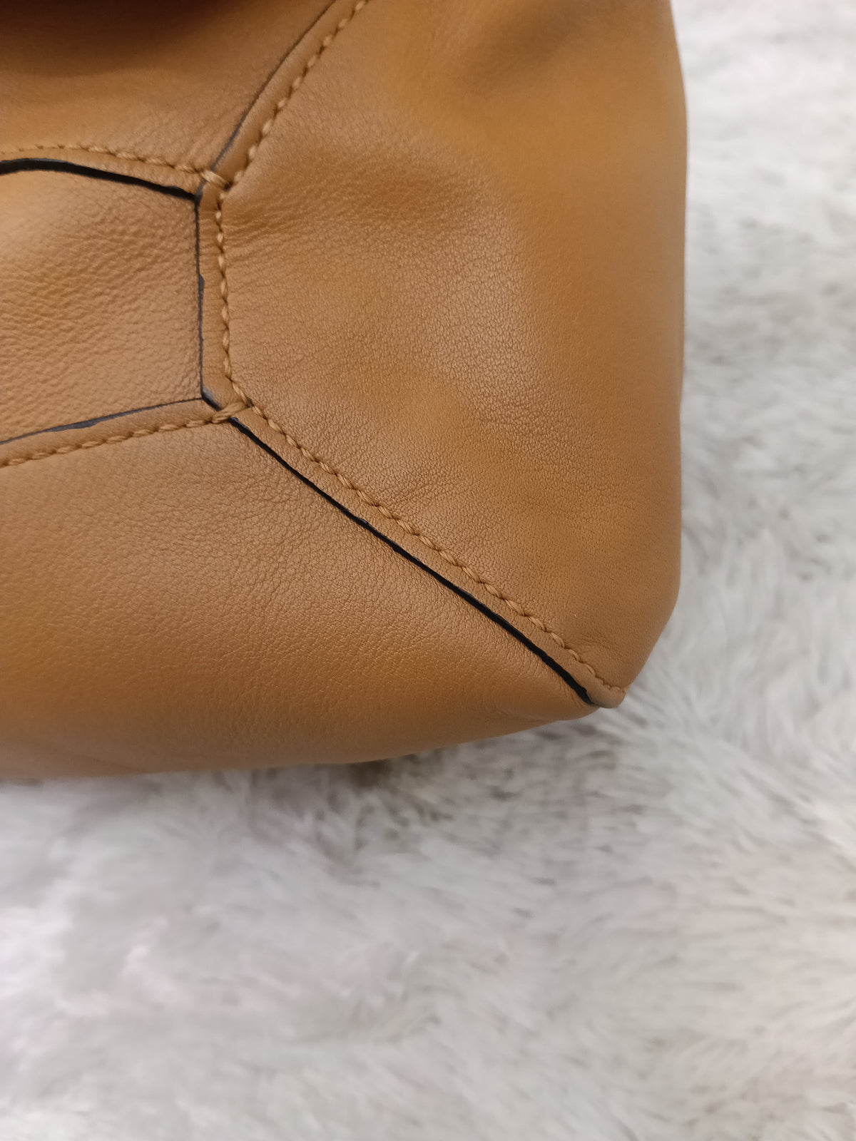 Loewe Puzzle Hobo Calfskin Warm Desert GHW 2022