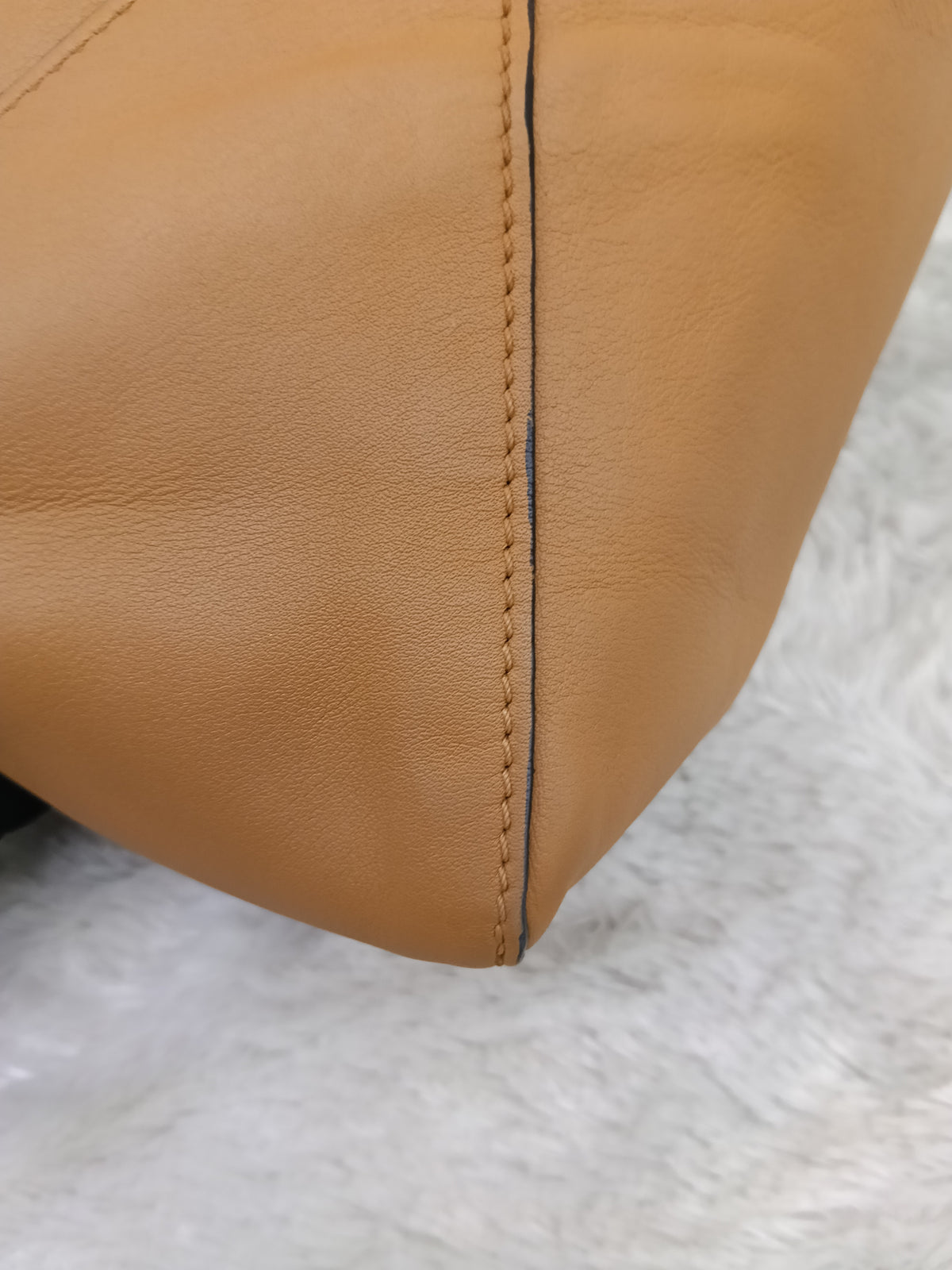 Loewe Puzzle Hobo Calfskin Warm Desert GHW 2022