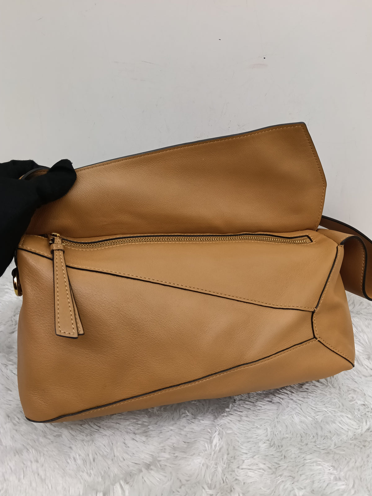 Loewe Puzzle Hobo Calfskin Warm Desert GHW 2022