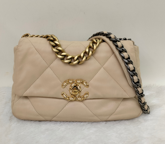 Chanel C19 Small Beige #28