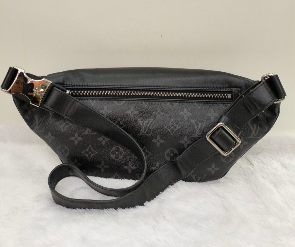 LV Discovery Bumbag Monogram Eclipse 2019
