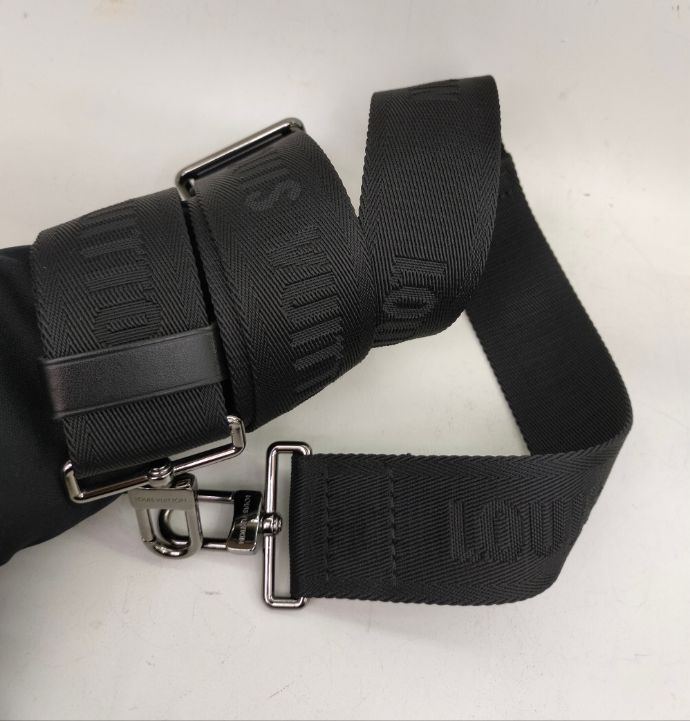 LV Gaston Wearable Monogram Eclipse (CHIP)