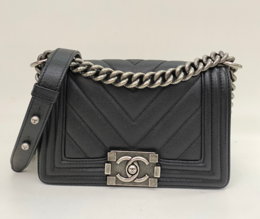 Chanel Boy 20 Chevron Caviar Black RHW #24