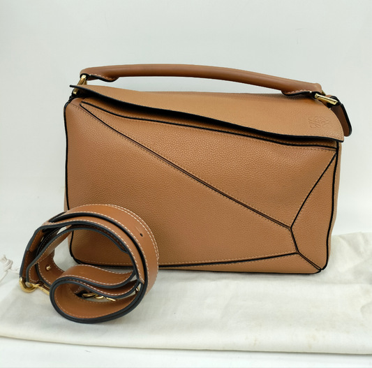 Loewe Puzzle Medium Grained Light Caramel GHW 2018