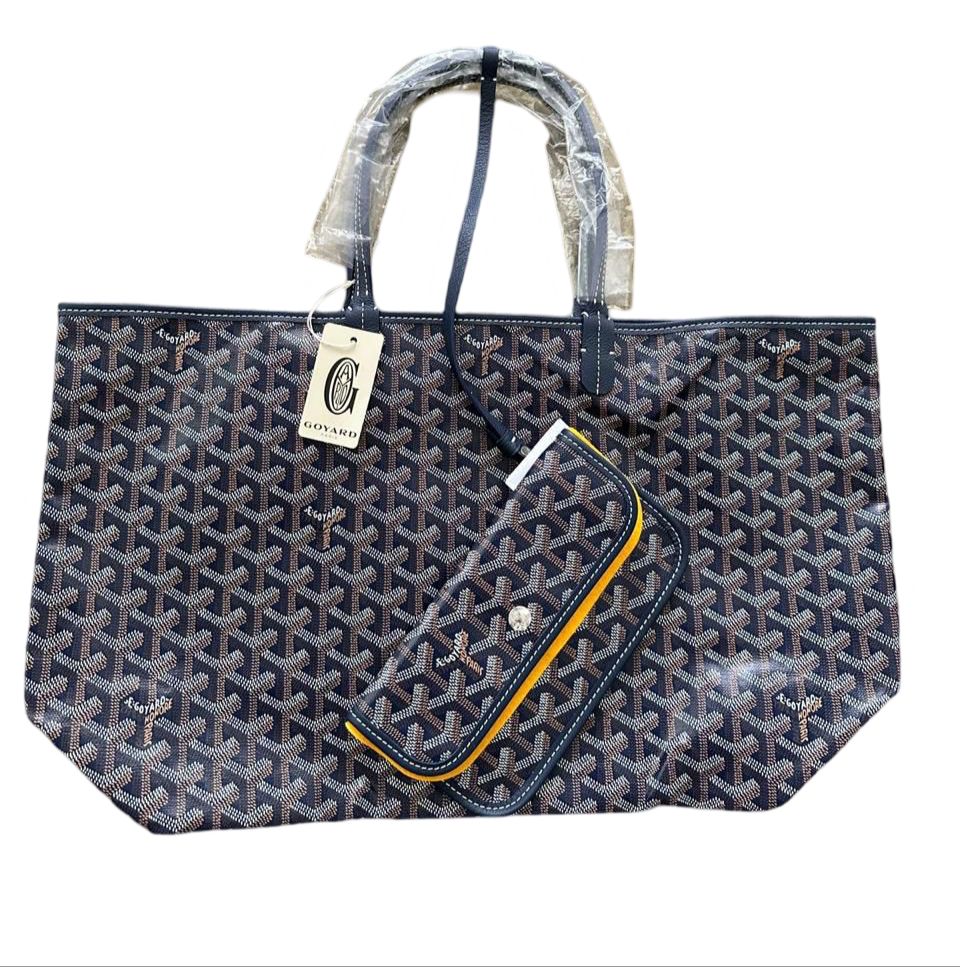 NEW💯✨✨ 
Goyard St louis PM 
Navy