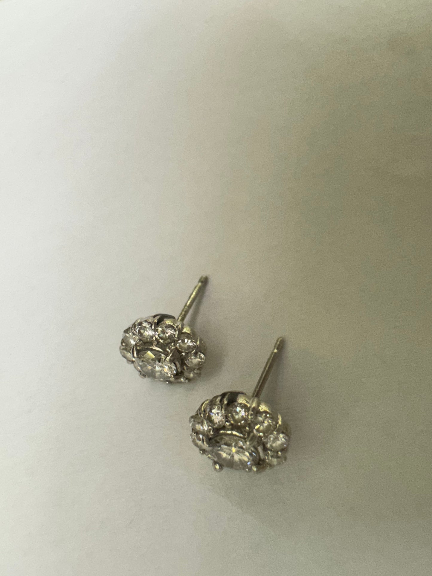 16. Diamond earing