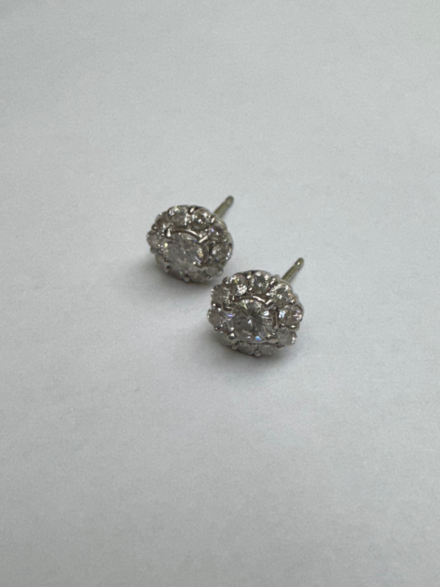 16. Diamond earing