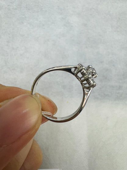Ring diamond Center: 0.29ct, keliling: 0.32ct, PT900, Total 5gr