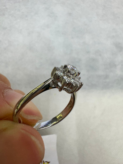 Ring diamond Center: 0.29ct, keliling: 0.32ct, PT900, Total 5gr