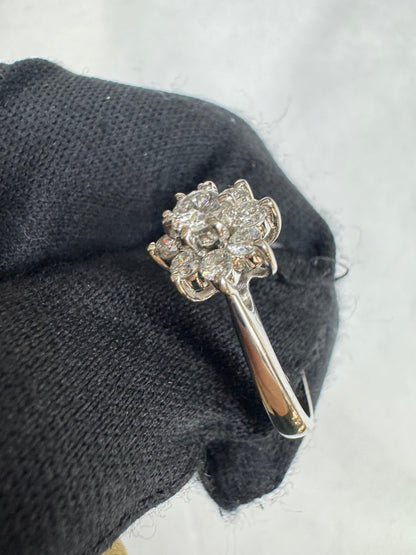 Ring diamond Center: 0.29ct, keliling: 0.32ct, PT900, Total 5gr