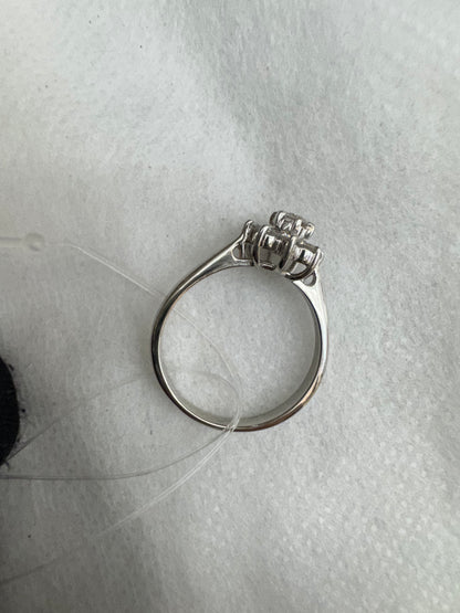 Ring diamond Center: 0.29ct, keliling: 0.32ct, PT900, Total 5gr