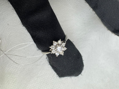 Ring diamond Center: 0.29ct, keliling: 0.32ct, PT900, Total 5gr