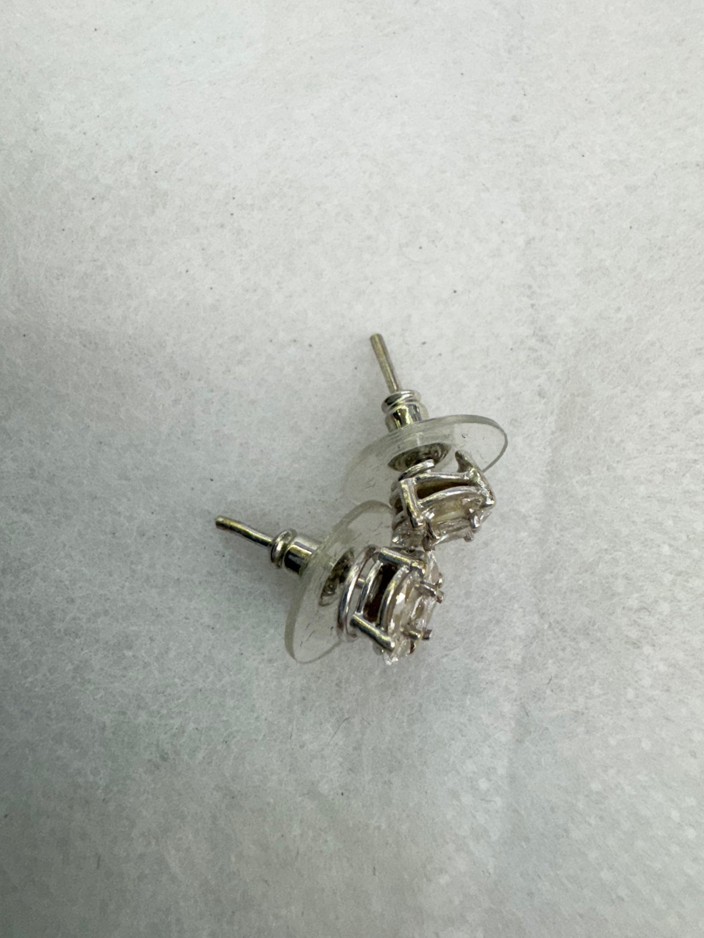 17. Diamond Earing