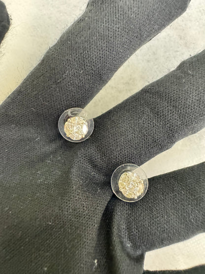 17. Diamond Earing
