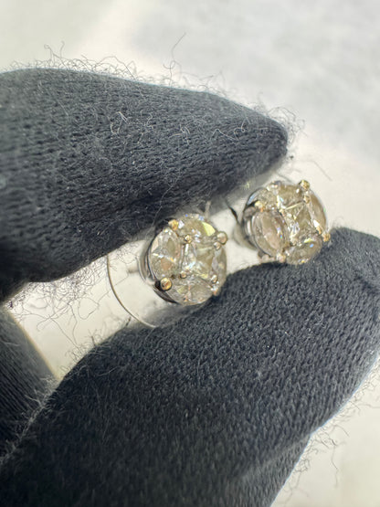 17. Diamond Earing