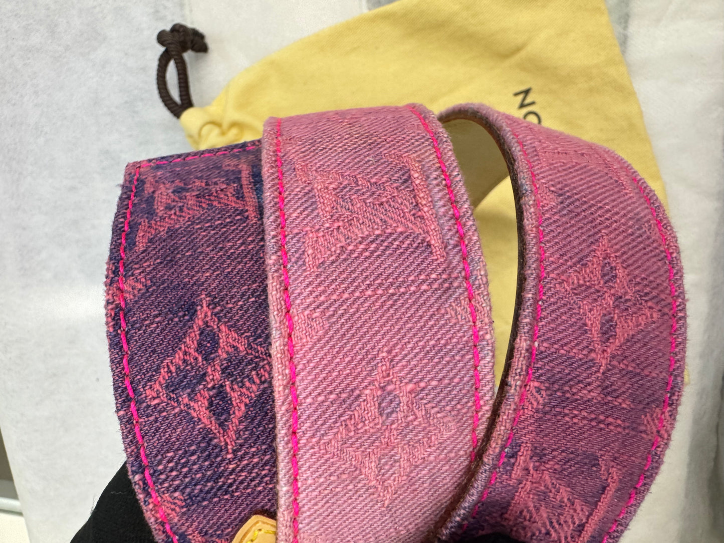 LV belt ombre Nomade pink Size 90/36 2010 (DB)