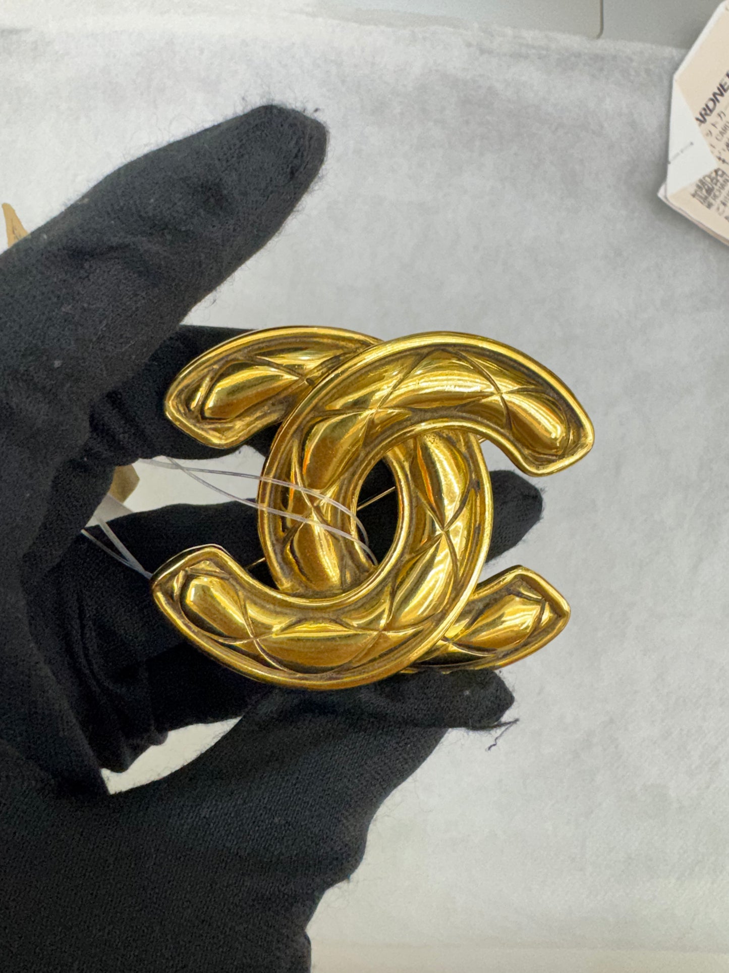 Chanel Brooch Golden Metal Gold GHW (Nota pembelian)