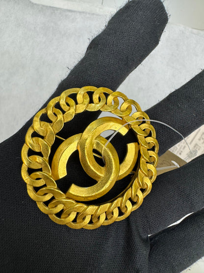 Chanel Brooch Coco Mark Chain Round GHW