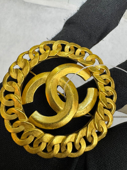 Chanel Brooch Coco Mark Chain Round GHW