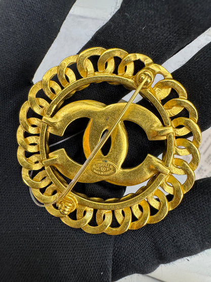 Chanel Brooch Coco Mark Chain Round GHW