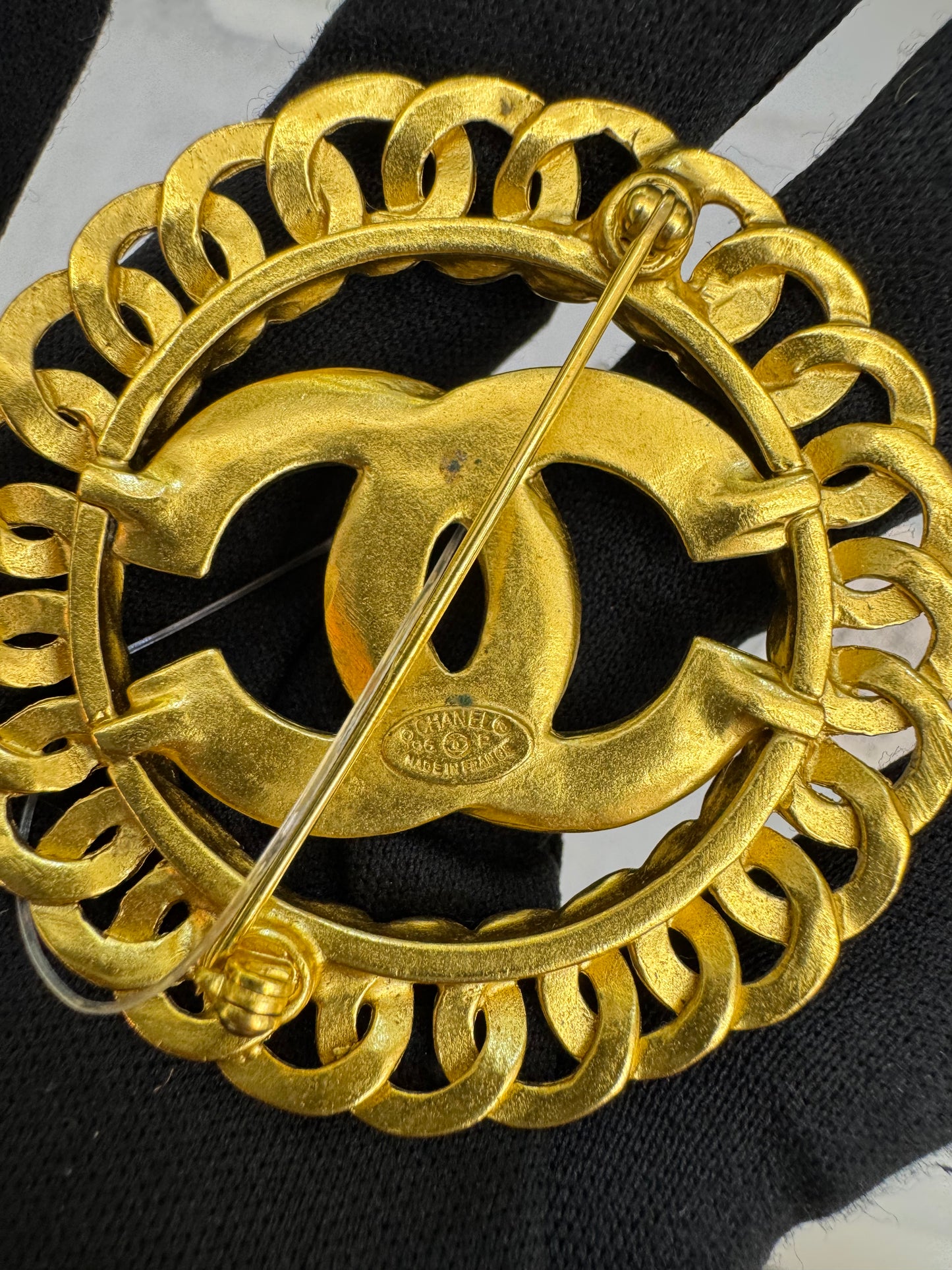 Chanel Brooch Coco Mark Chain Round GHW