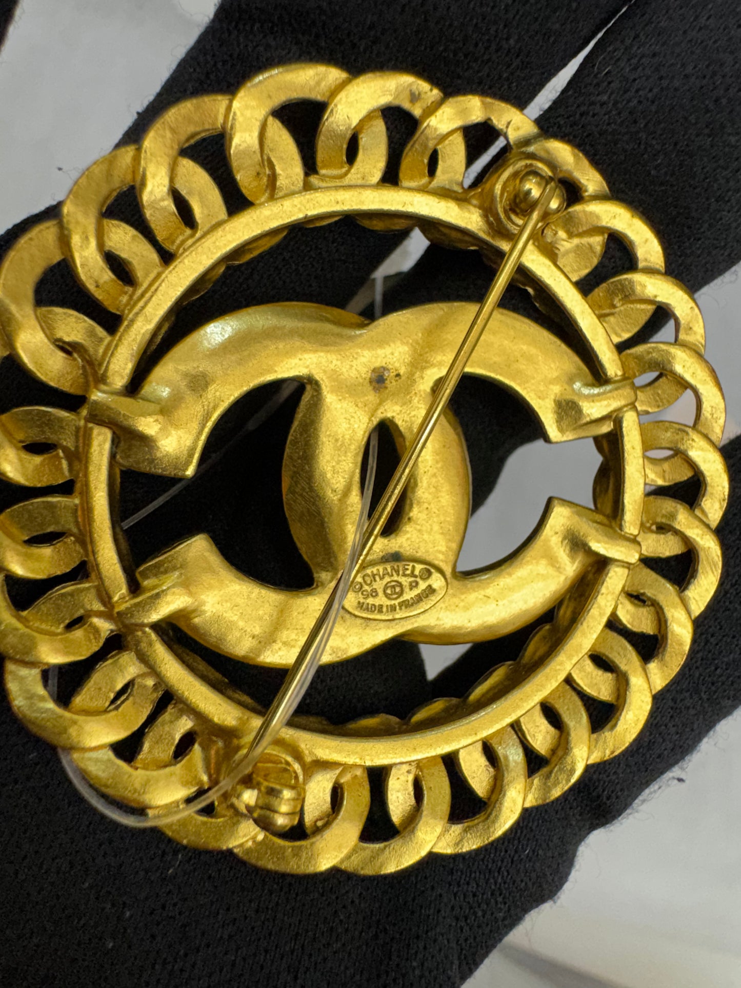 Chanel Brooch Coco Mark Chain Round GHW