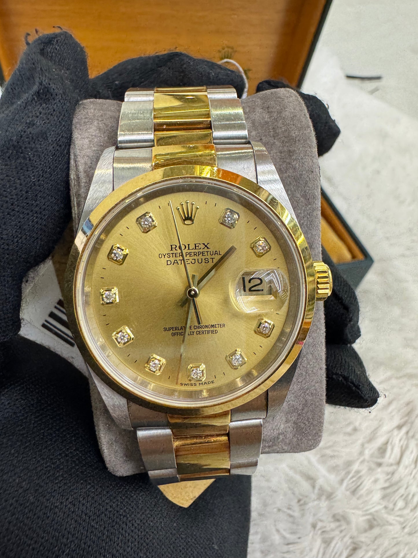 Rolex Oyster Perpetual Datejust 36mm Champagne Diamond Dial Gold Steel 2003 (Certificate, Sambungan rante, Booklet, Box)