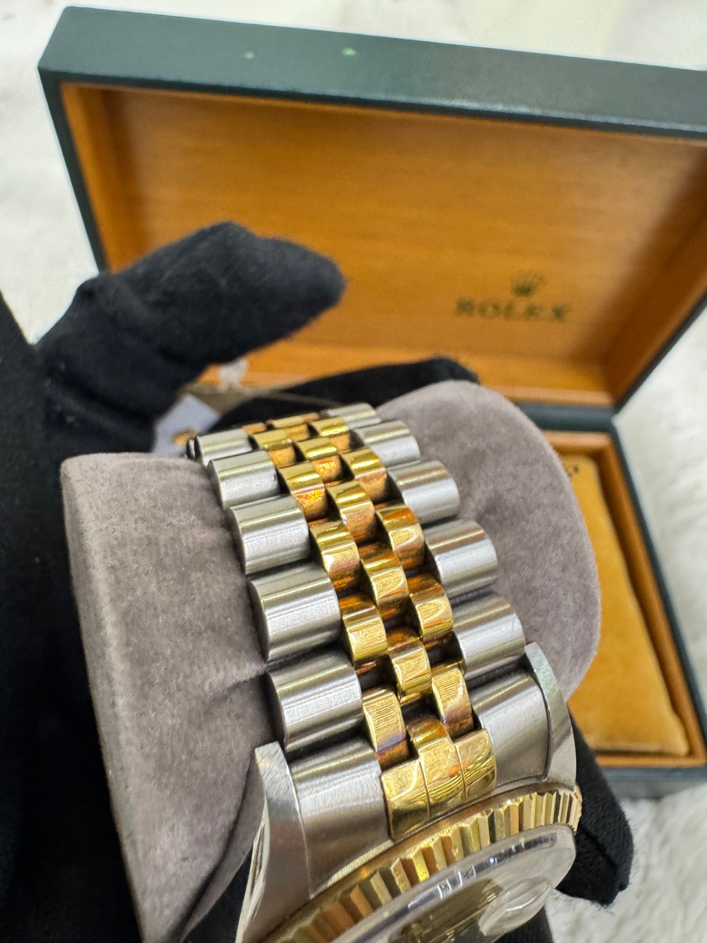 Rolex Oyster Perpetual Datejust Superlative Chronometer Combination Steel Gold Yellow Dial Diamond (Garantie, Sambungan Chain, Booklet, Hangtag, Box)