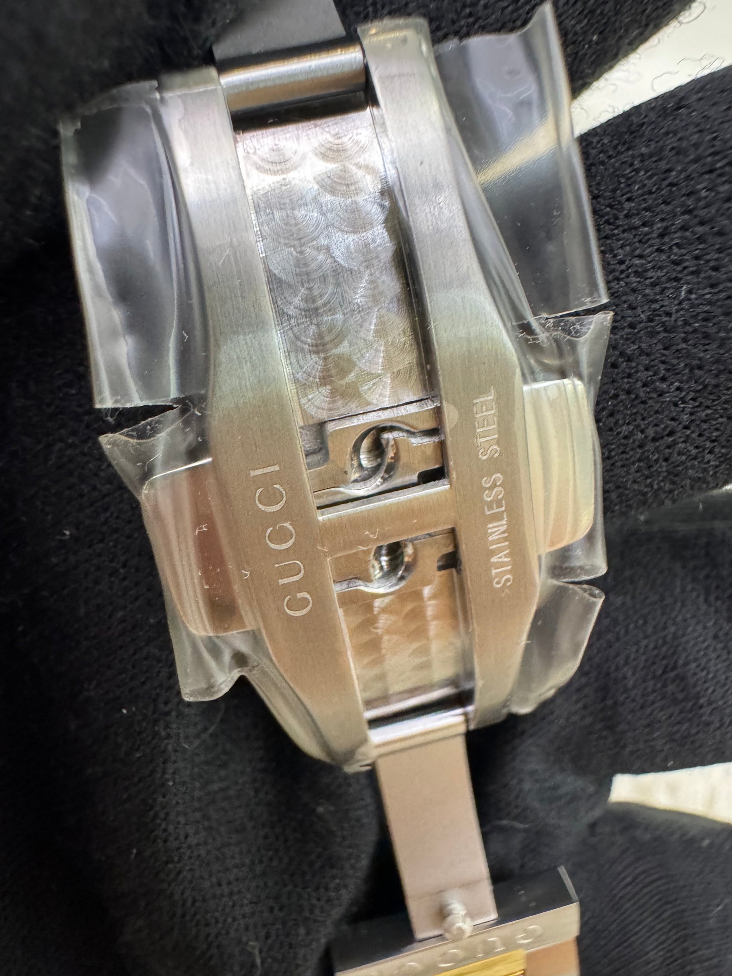 New Gucci G-Timeless Bee Quartz Watch Two Tone 38mm Stainless Steel (Spons, Certificate, DB)