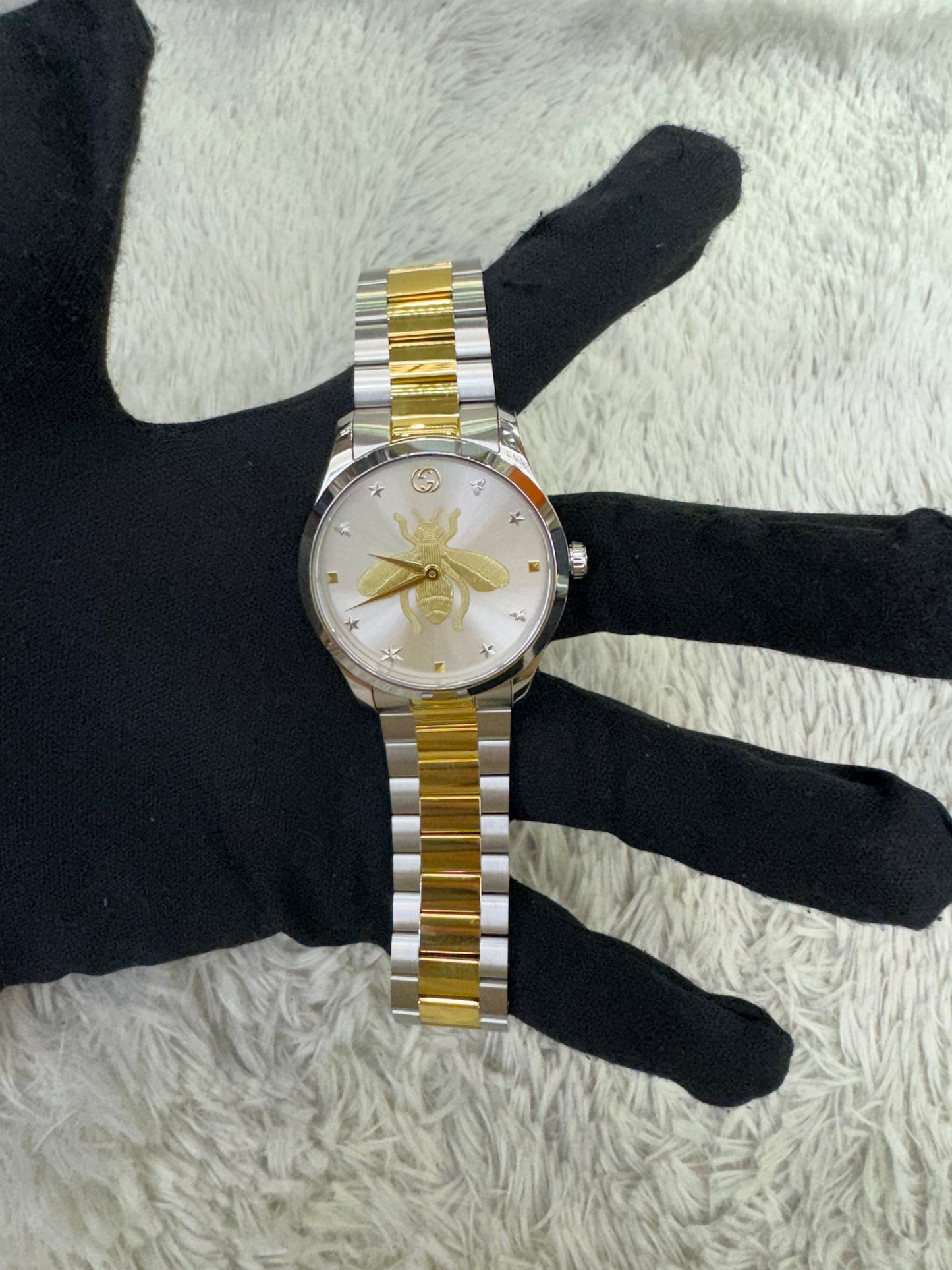 New Gucci G-Timeless Bee Quartz Watch Two Tone 38mm Stainless Steel (Spons, Certificate, DB)