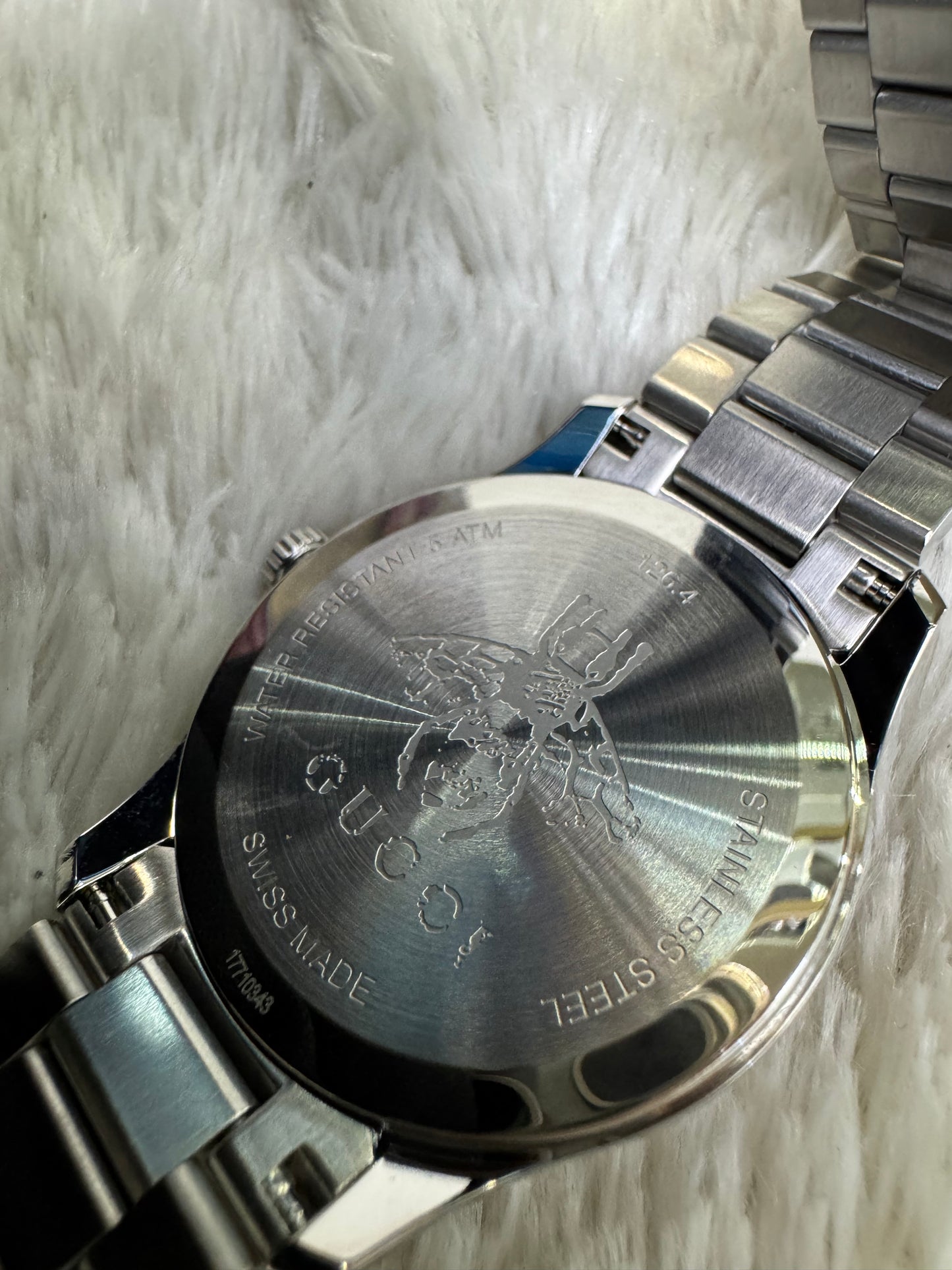 New Gucci G-Timeless Bee Quart Watch 38mm Stainless Steel Silver (Spons, Certificate Authentic, DB)