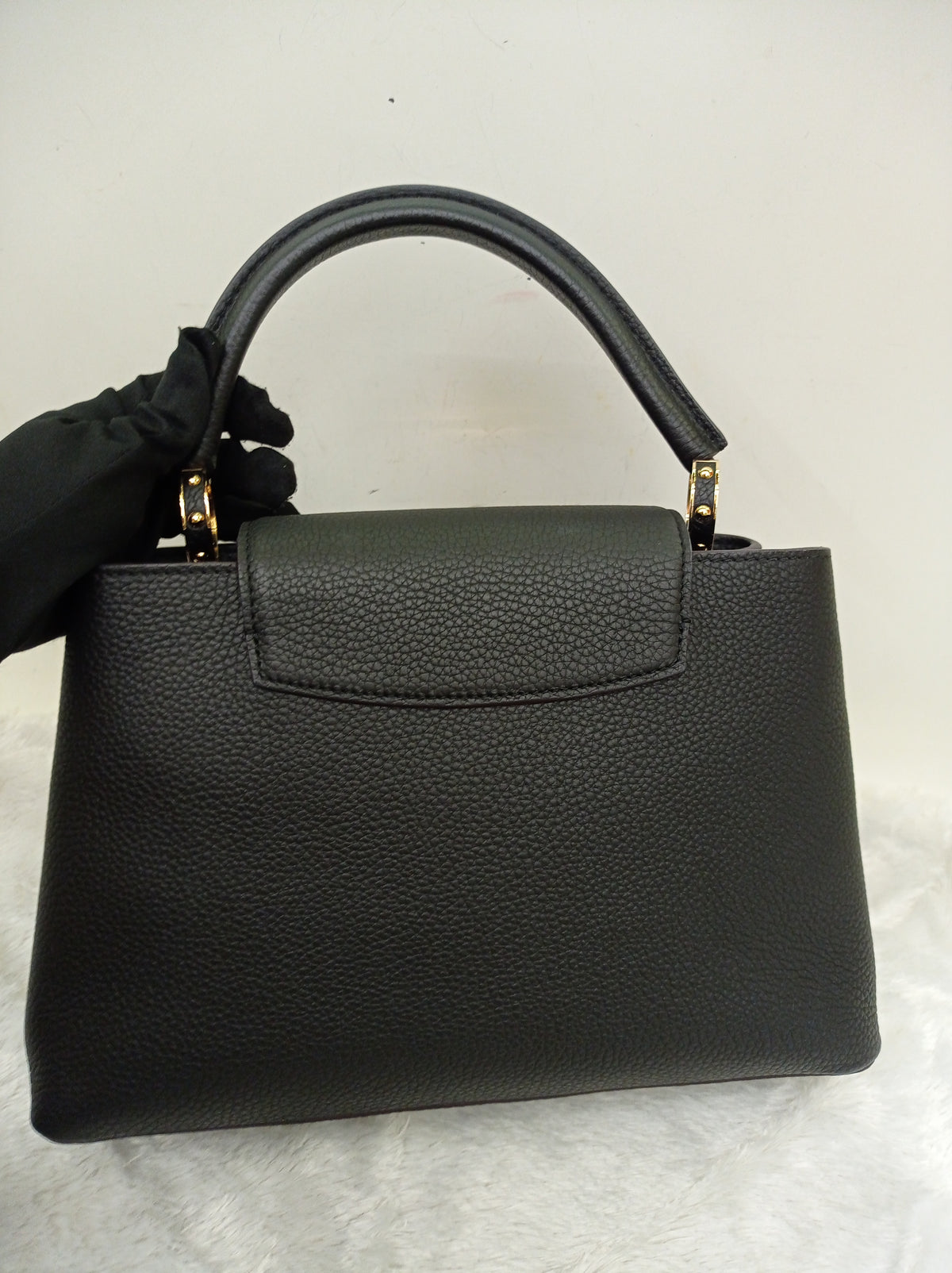 LV Capucines PM Taurillon Noir 2019
