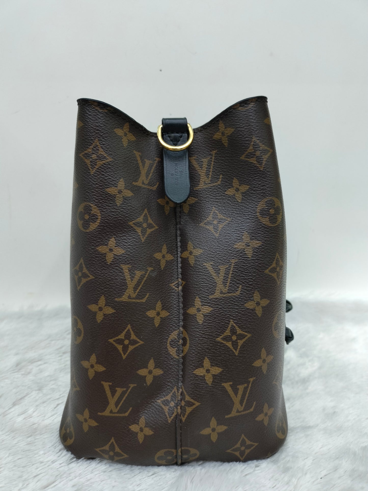 LV Neo Noe Monogram Noir 2017