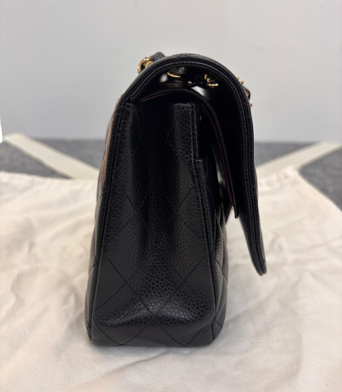 Chanel Medium Caviar Black GHW DF (CHIP)