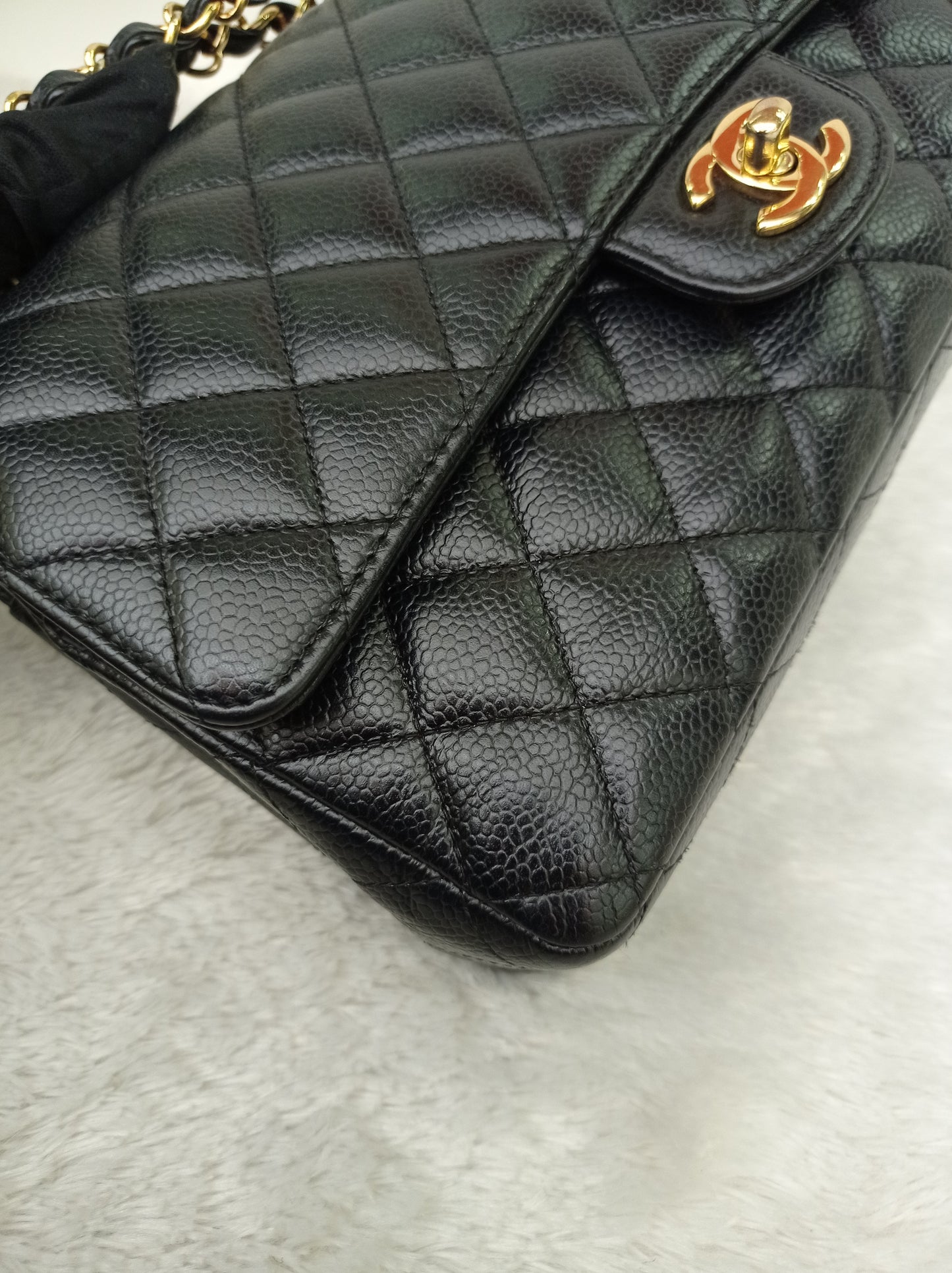 Chanel Medium Caviar Black GHW DF #21