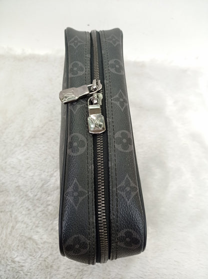 LV Toilet Pouch GM Monogram Eclipse 2017