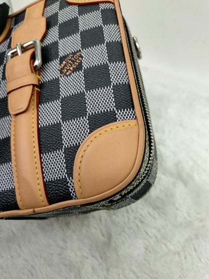 LV Valisette Vertical Damier Colour Noir 2019